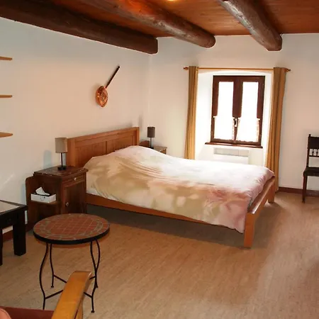 Le Grand Trianon Bed and breakfast